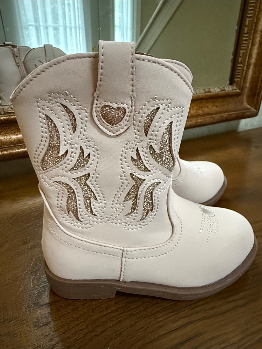 BMCITYBM Kids Pink Cowboy Boots with Glitter Inlay. Size 6.